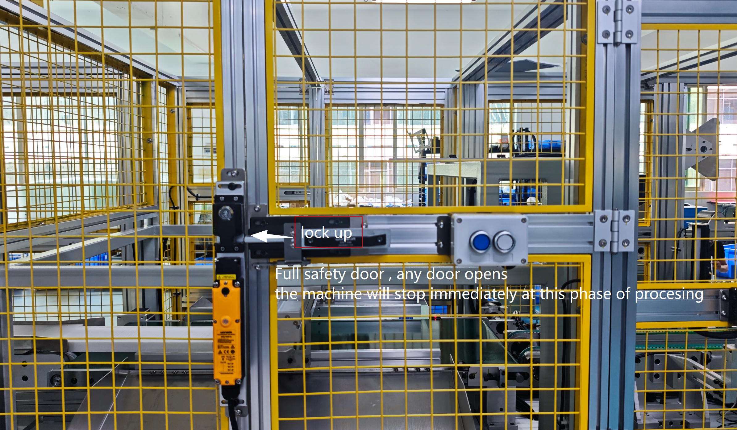 Safety interlock door of high safety auto air filter fabrication line